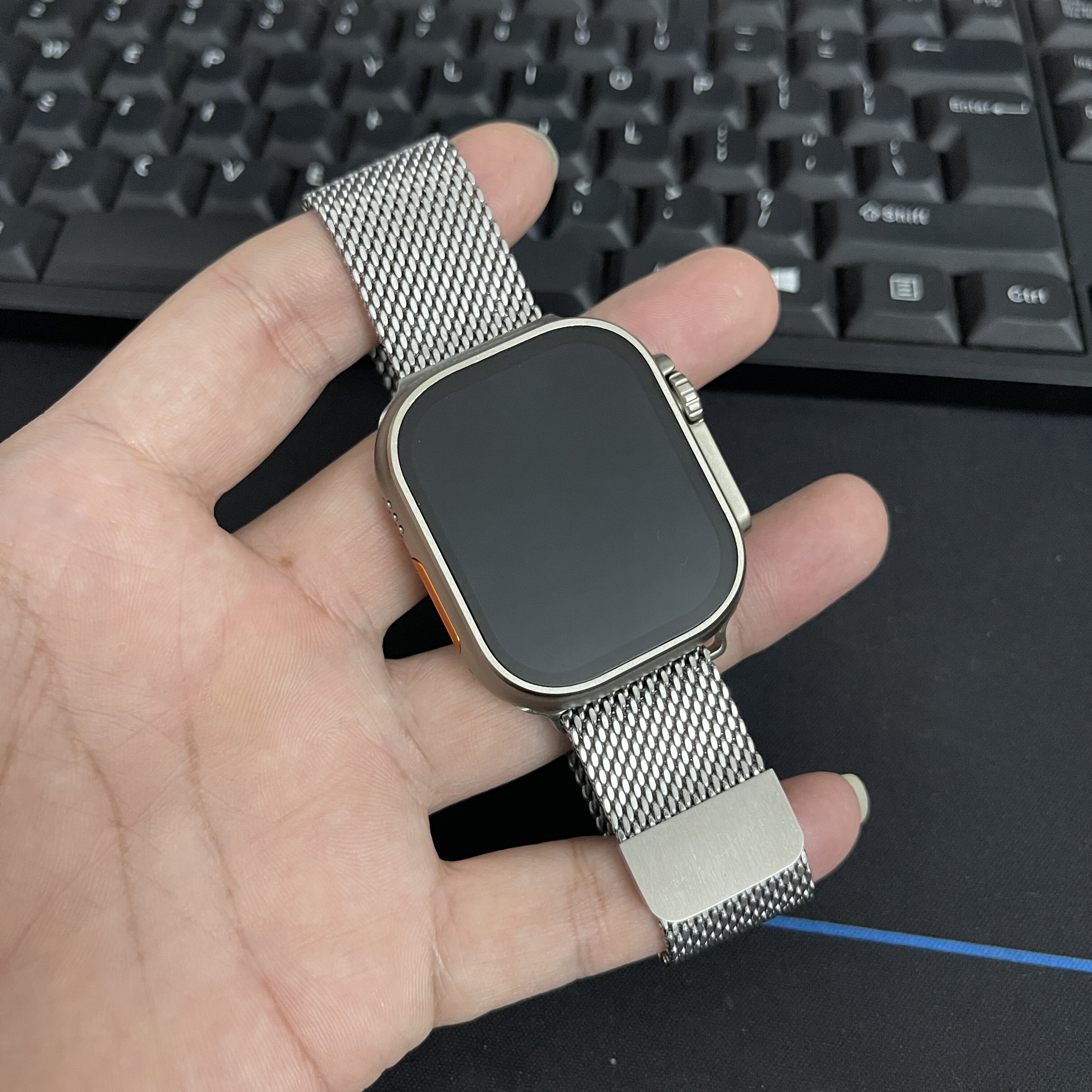 华强北Ultra3适用AppleWatch S11同款手表带米兰尼斯加粗款不锈钢