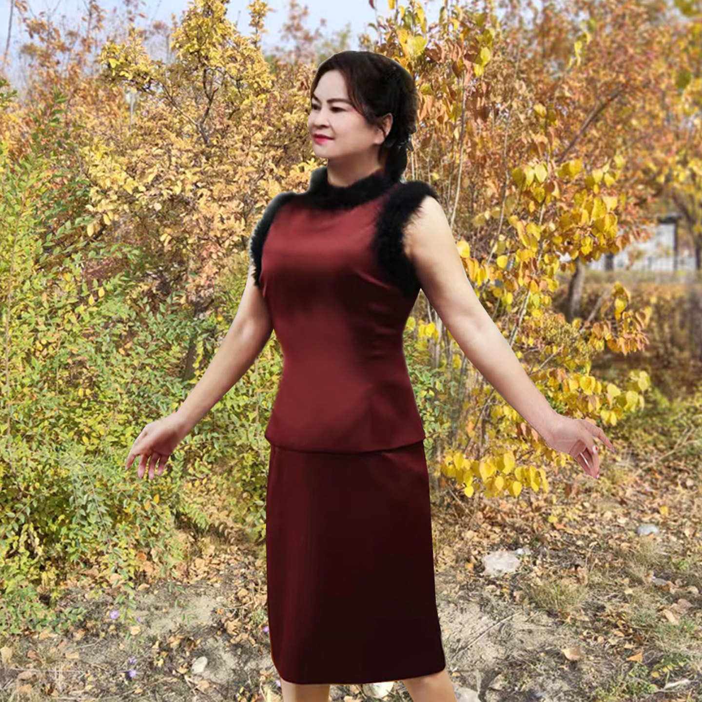 秀丽华服秋冬短马甲修身包臀套裙图片