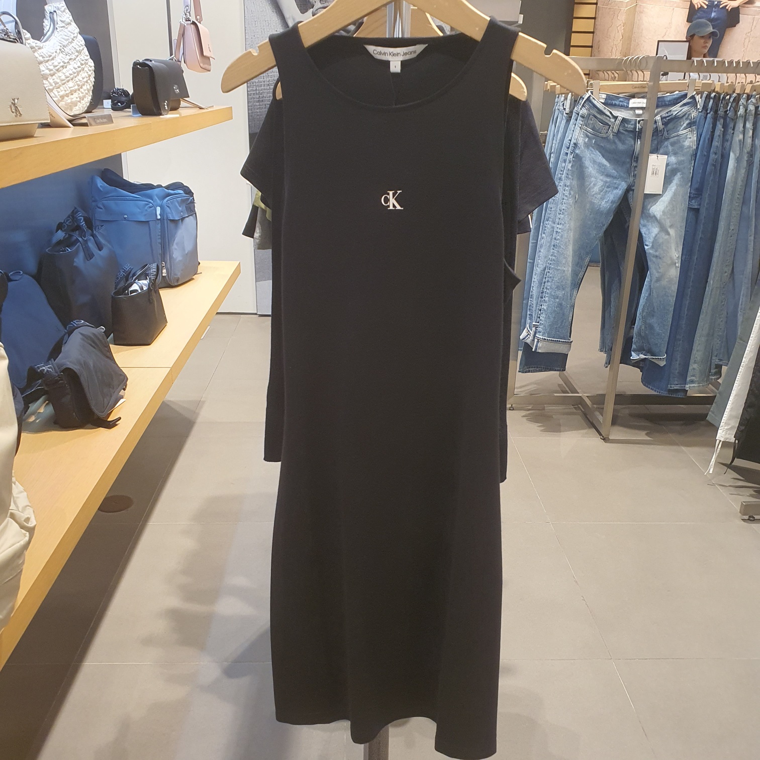 不退不换奥莱 CKJEANS 韩国代购 24夏 连衣裙 J223067(OL) 4F03