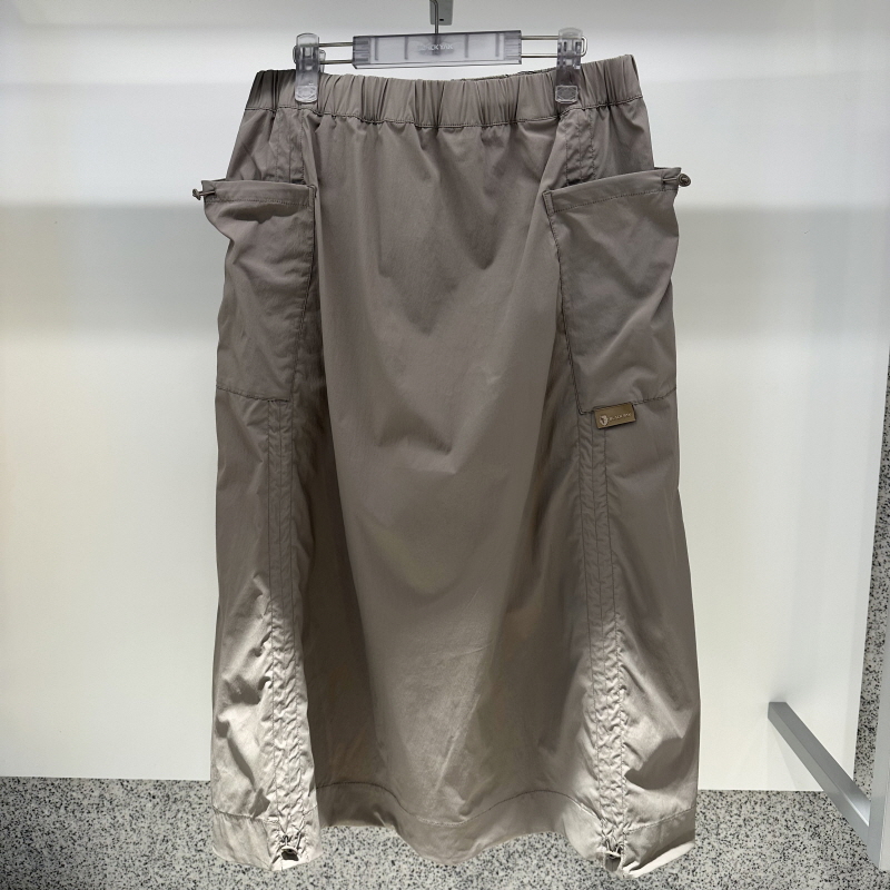 不退换全韩百货BLACKYAK韩国代购 2025春半身裙 1BYSKMU501 5D09