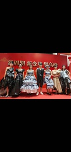 霸王茶姬环保服装废物利用儿童时装秀女孩创意风科技节中国风主题