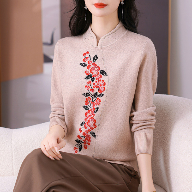 聚酯纤维圆领中老年妈妈毛衣宽松图片