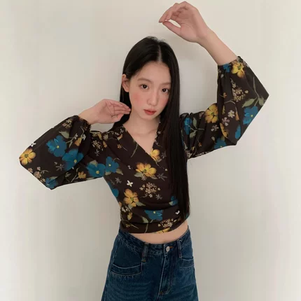 07.28十三行早秋25秋文艺复古印花衬衫女后绑带长袖v领上衣F6276