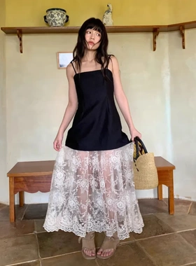 26夏法式名媛蕾丝拼接透视性感吊带连衣裙气质通勤百搭显瘦S5613