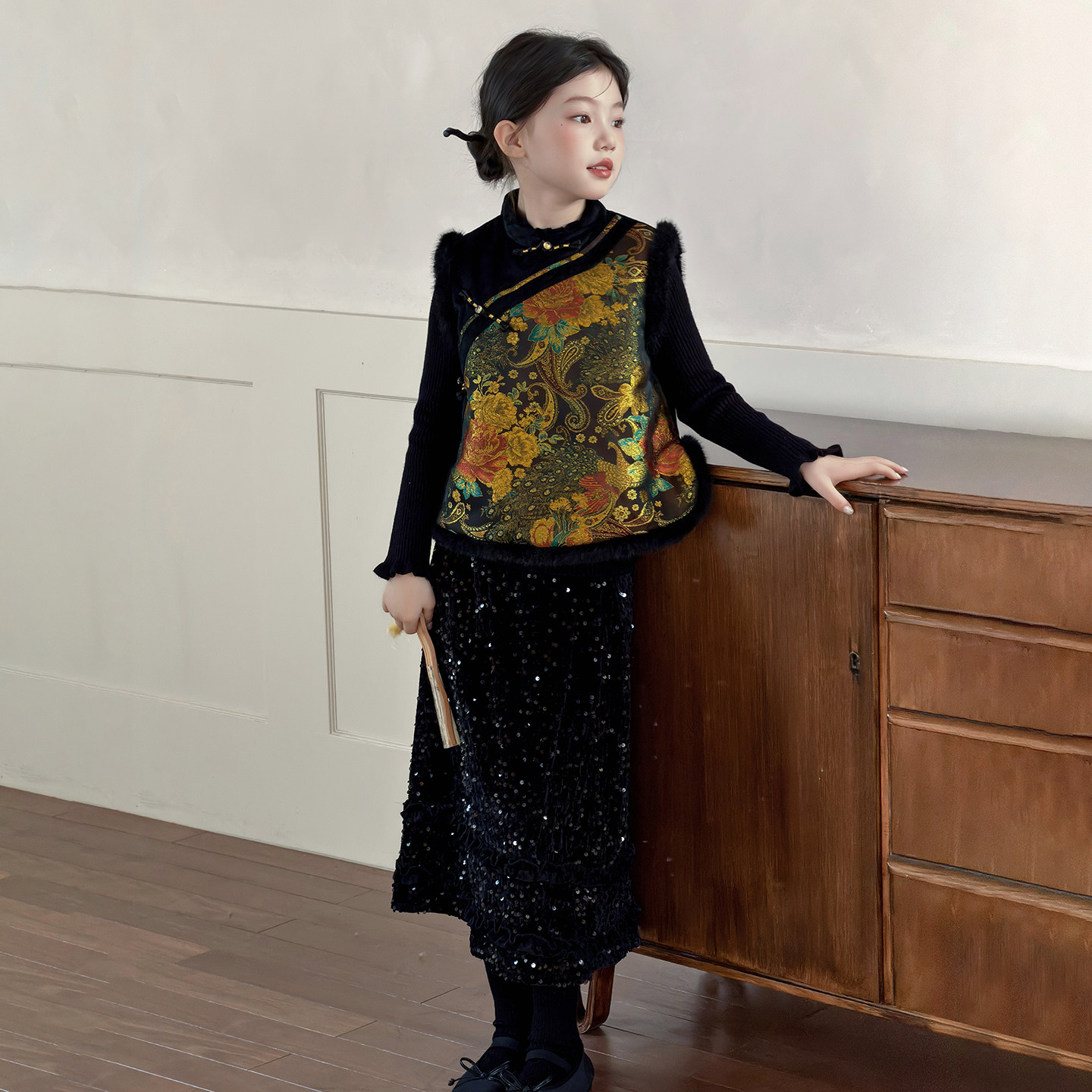 2026拜年服过年新衣织金唐装马甲亮片半裙女童冬装新中式女孩年服