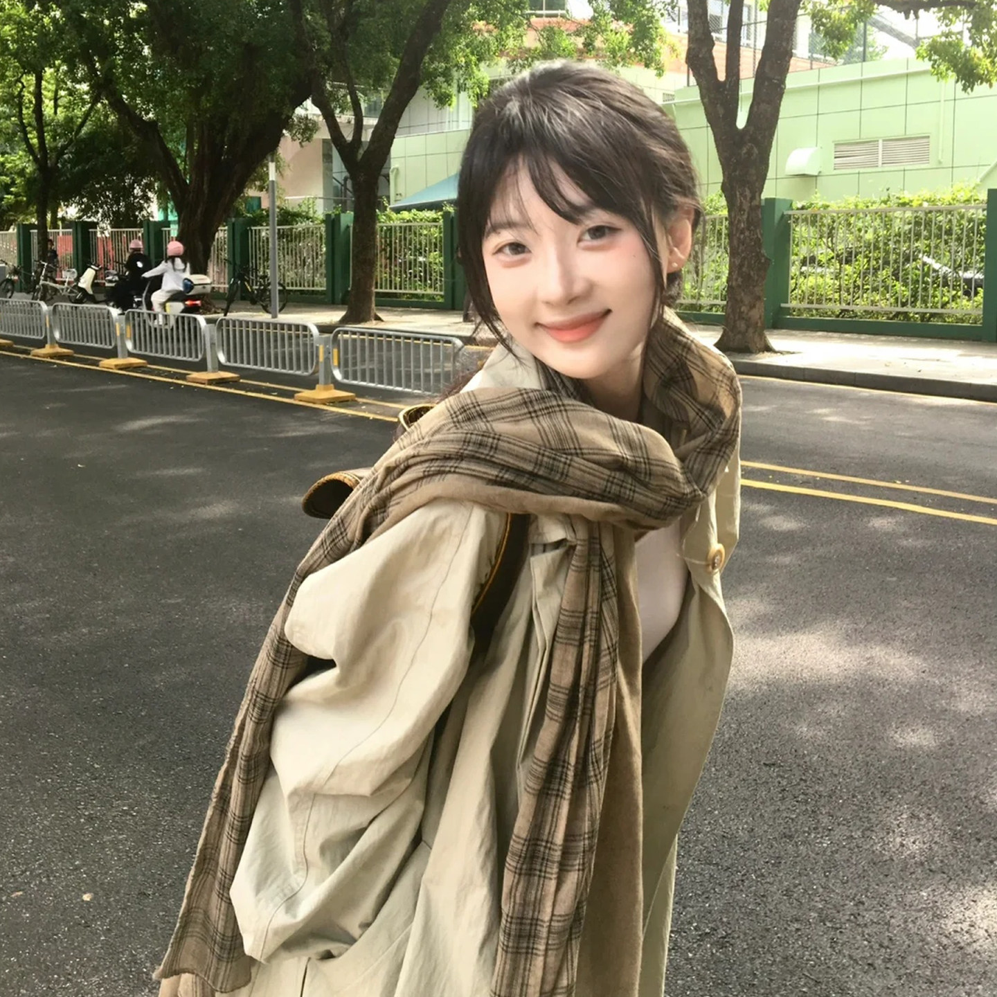 小众设计韩系复古格子棉麻围巾女百搭保暖披肩氛围感薄款长款围脖图片