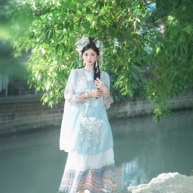 夏季新款云南旅游穿搭女装苗族服装少数民族风蓝色苗疆连衣裙套装