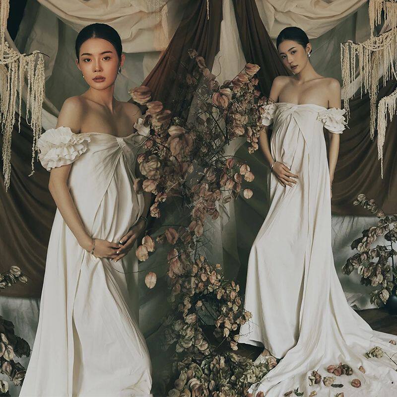 新款法式白色缎面一字肩孕妇婚纱旅拍迎宾出门轻礼服大摆裙摄影服