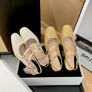 白色玛丽珍鞋小众设计鞋子女小个子显高赫本小皮鞋配裙子温柔单鞋