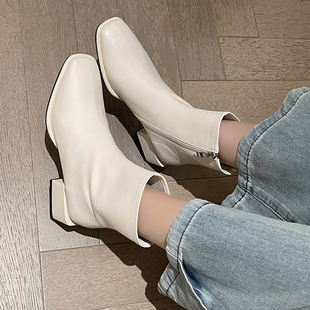 印象脚色法式极简短靴2025皮靴高级感韩系瘦瘦真皮配裙子白色靴子
