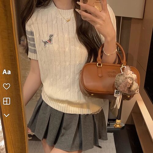 CHICYOU 夏季舒适轻薄套头毛衣学院多巴胺小狗刺绣针织短袖上衣女