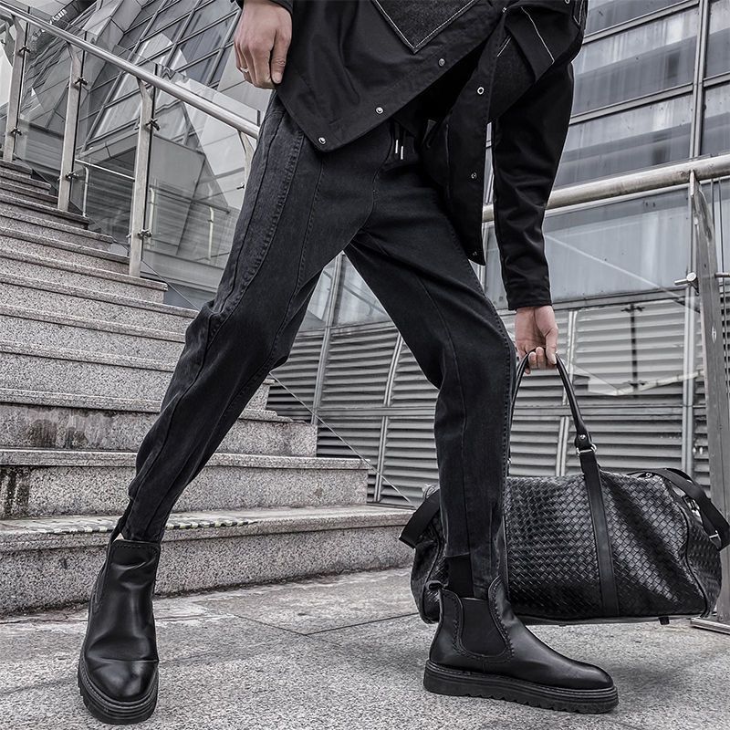 黑色秋季韩版潮流痞帅牛仔裤子