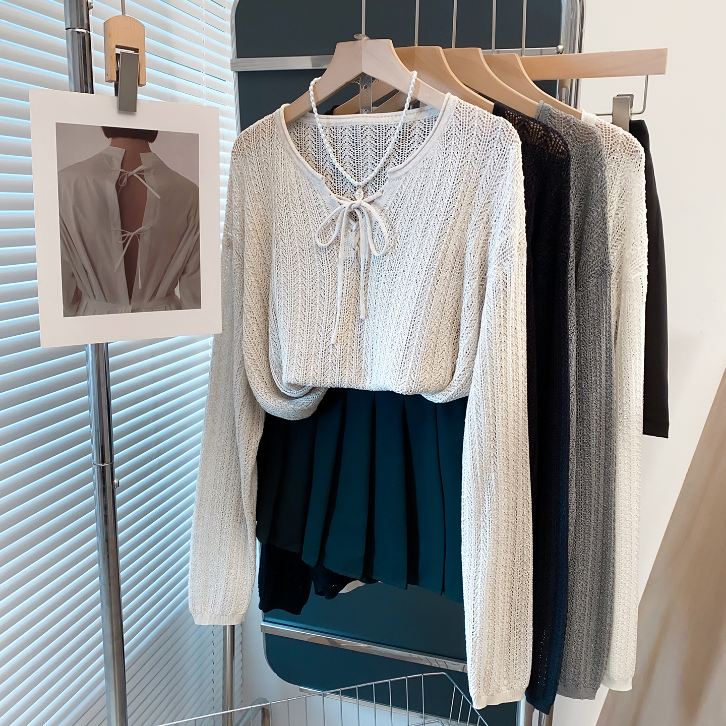 天丝亚麻系带镂空v领宽松针织衫