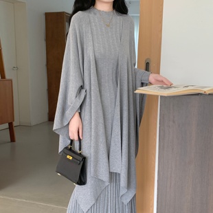 2025秋冬新款 长裙 显瘦高级感半高领内搭针织连衣裙披肩两件套套装