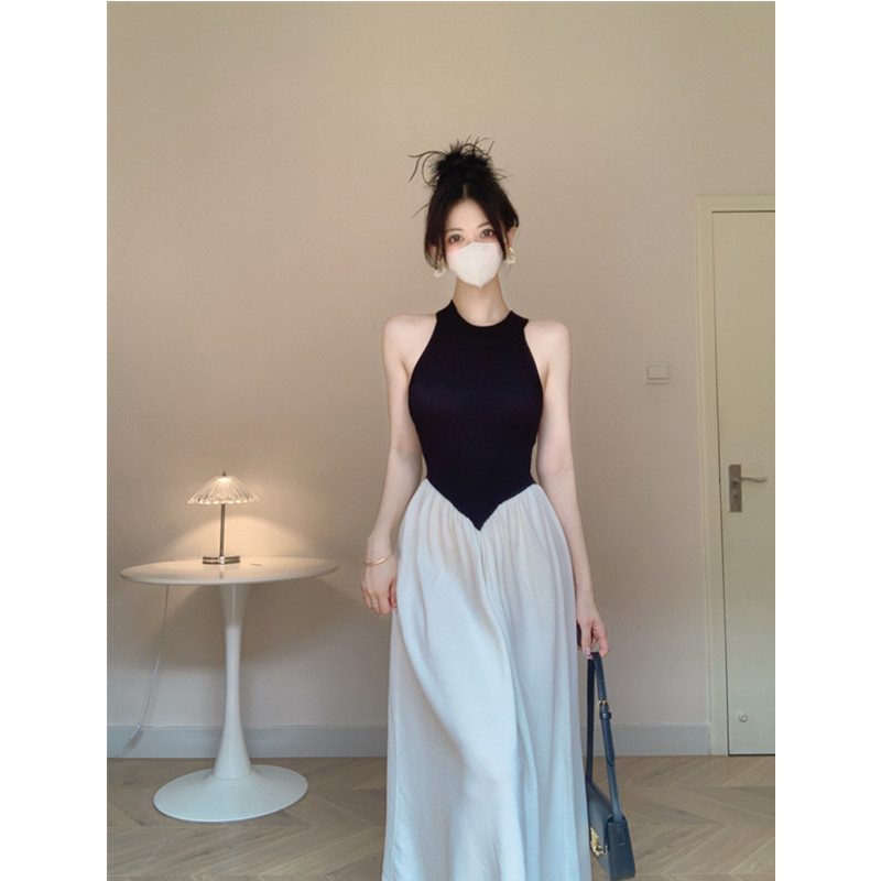 黑白撞色拼接无袖气质长裙