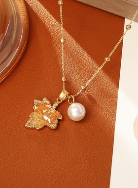 孟子义同款香槟色水晶枫叶项链女轻奢小众设计感锁骨链颈链配饰