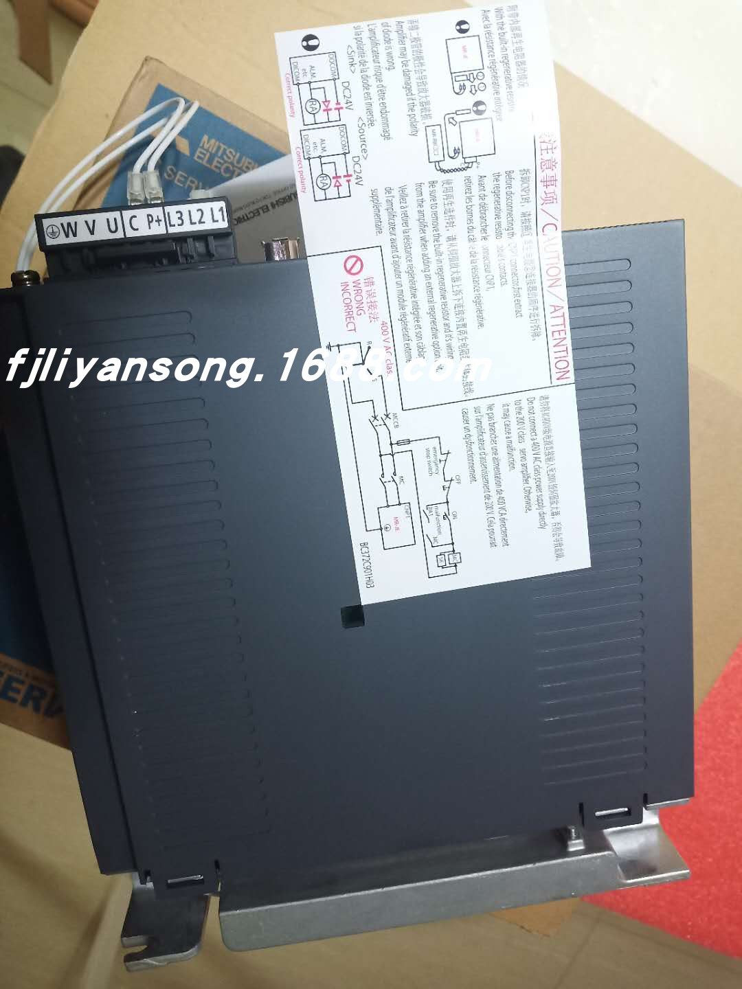 三菱伺服驱动器MR-JE-70A MITSUBLSHI  MR-J2s-100A;MR-J2s-40A