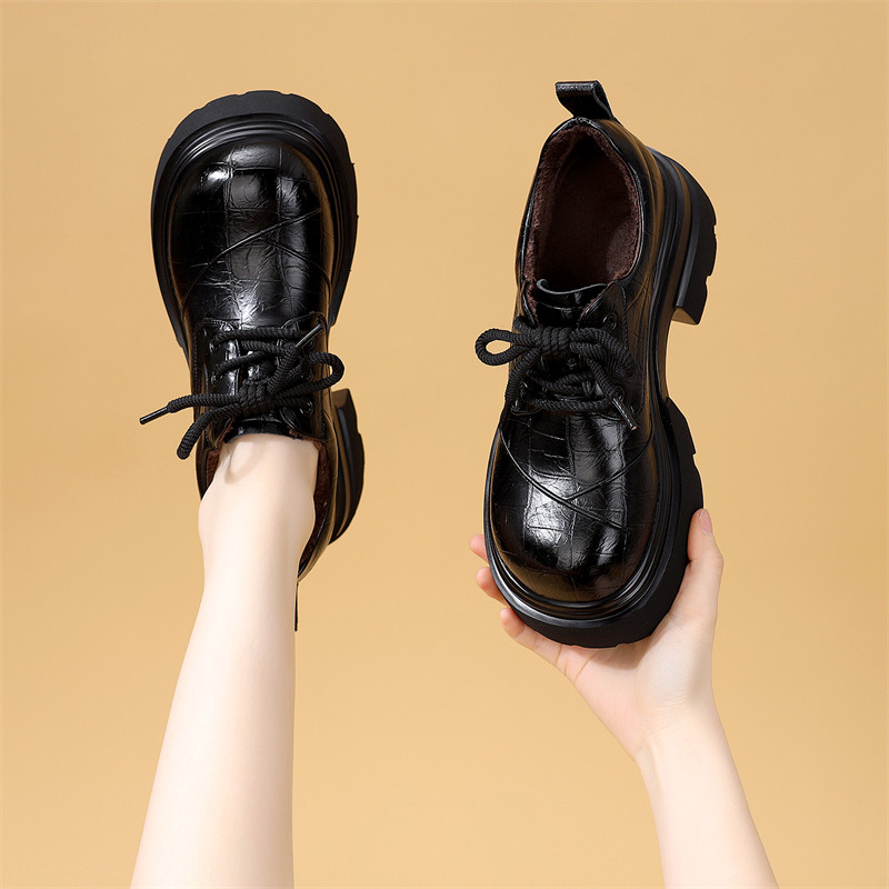 英伦风厚底乐福鞋女2026春秋交叉绑带圆头百搭增高通勤工作小皮鞋