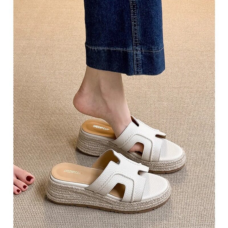 品牌真皮厚底坡跟凉拖鞋女士夏外穿2026新款配裙子防滑一字拖凉鞋