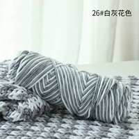 26 белого серого цвета