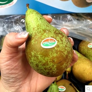 新鲜水果比利时进口啤梨青啤梨Truva中果8.5斤放软吃味道更佳