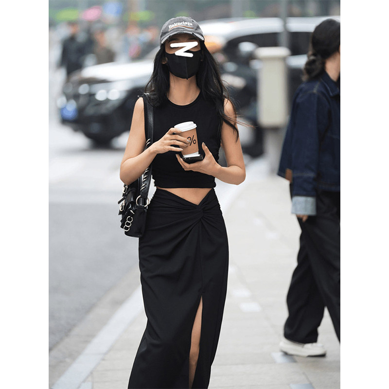 BERUN 御姐轻熟风修身短款无袖背心女夏季高腰开叉半身裙两件套