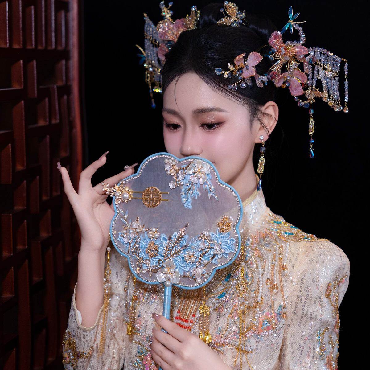 团扇新娘结婚古风喜扇diy材料包秀禾扇子高级中式成品冰蓝色婚扇图片