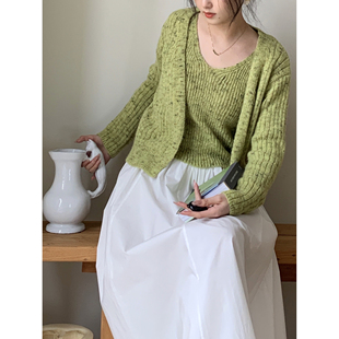 两件套装 0929 气绿色针织背心开衫 显白甜美百搭元 旷野森林