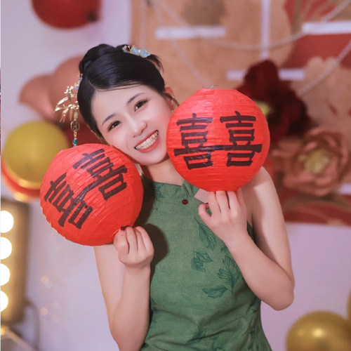 结婚晨袍拍照道具喜字小灯笼新中式婚礼新娘摆拍婚房拍摄神器接亲