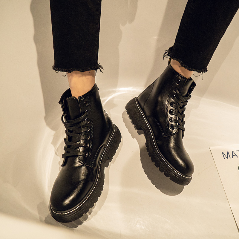 英伦风百搭黑色透气增高马丁靴