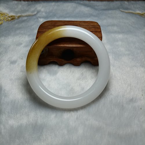 新疆和田且末料糖玉圆条复古手镯糖白玉手镯金丝玉玉镯子53-63mm