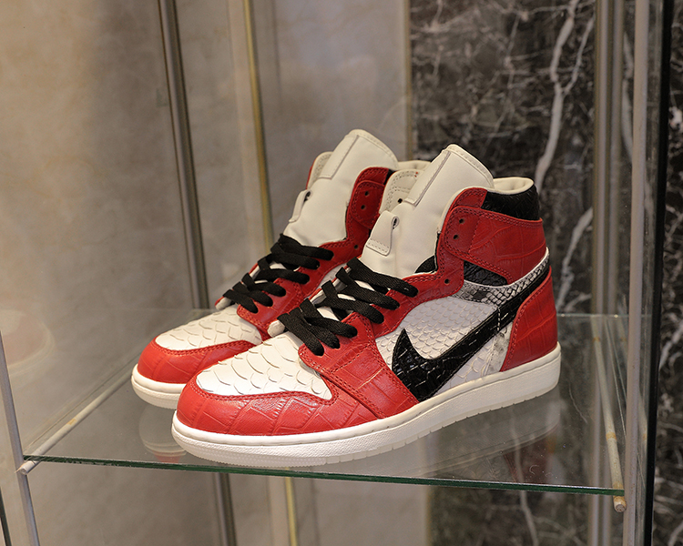21kcustom球鞋定制 aj1鳄鱼蟒蛇皮客制换皮芝加哥篮球鞋私人订制