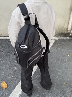 小众城市机能户外vulcan双肩包运动健身瑜伽包大容量防水登山包