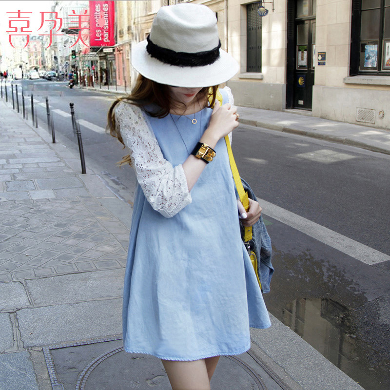 新款孕妇夏装连衣裙宽松A字长款上衣牛仔蕾丝拼接潮妈时尚款