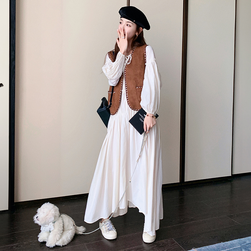 今年流行白色长袖连衣裙套装女春季2025新款高级感马甲长裙两件套