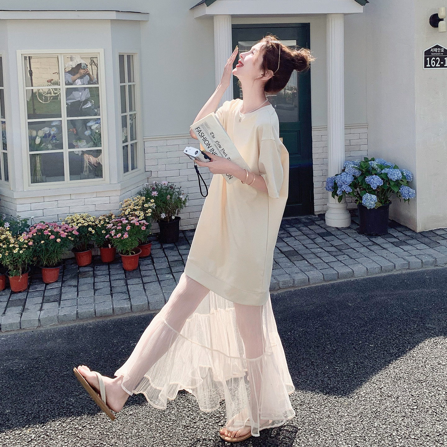 巨好看蕾丝拼接连衣裙女2025夏季新款法式独特绝美设计感T恤长裙