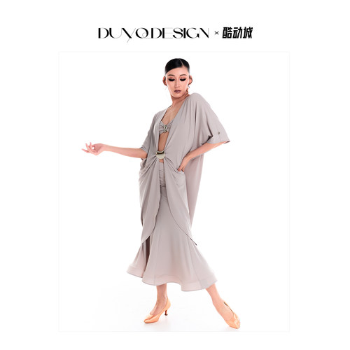 009教师款宽松上衣国标女摩登