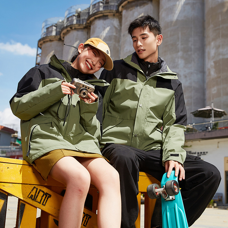 旅行冲锋衣男款户外防水保暖女冲锋衣三合一两件套银狐绒内胆