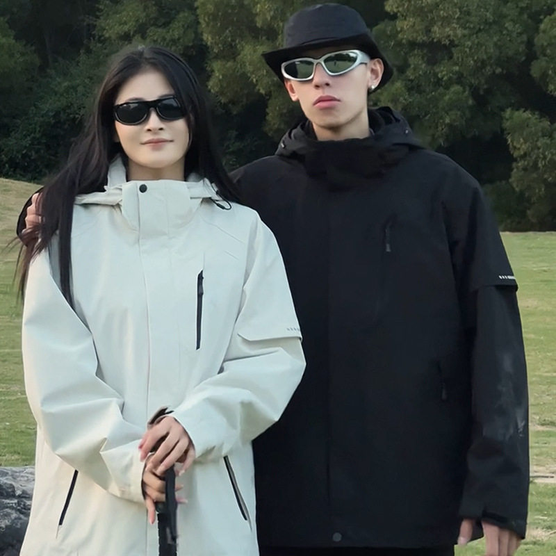 户外运动三合一冲锋衣男防风防泼水徒步旅行摇粒羽绒可拆卸内胆女