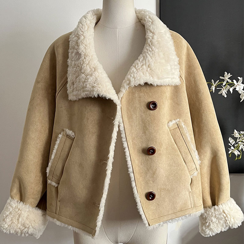 麂皮绒翻领羊毛外套棉服