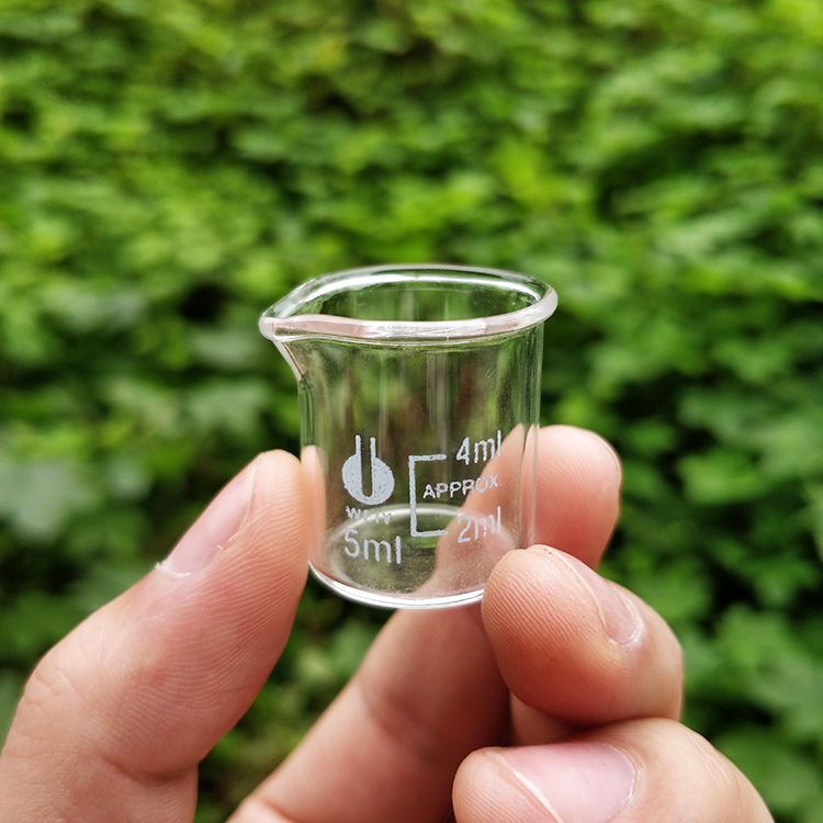 微量低型烧杯 5ml 带小咀量杯刻度玻璃杯厨房烘焙量液小杯子