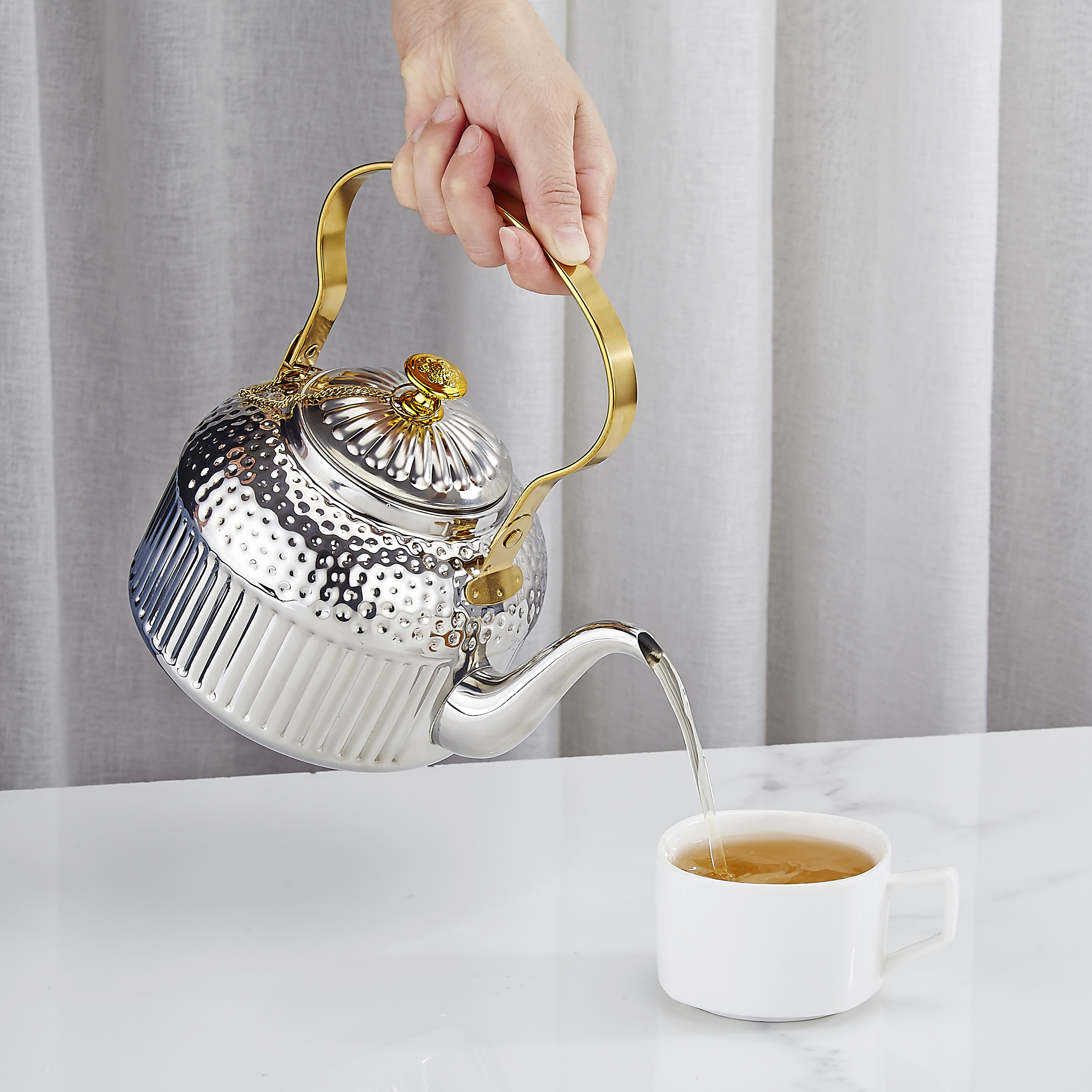 新款欧式锤纹提柄茶壶