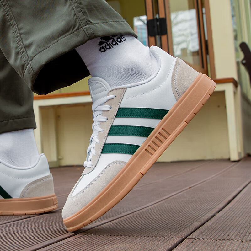 阿迪达斯男鞋低帮板鞋休闲鞋