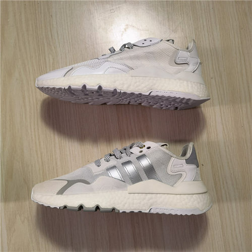 阿迪达斯三叶草男子运动跑步鞋