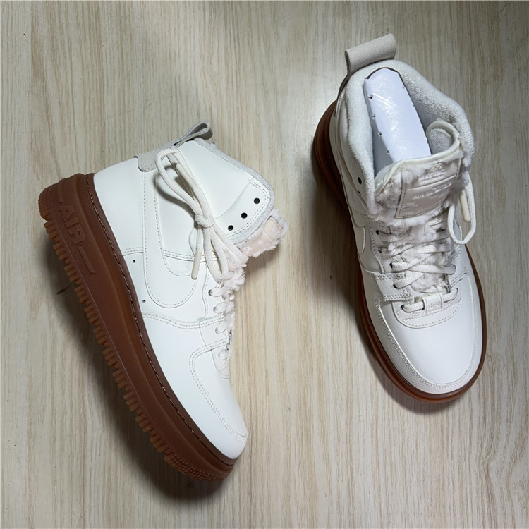 女子耐磨高帮运动休闲板鞋