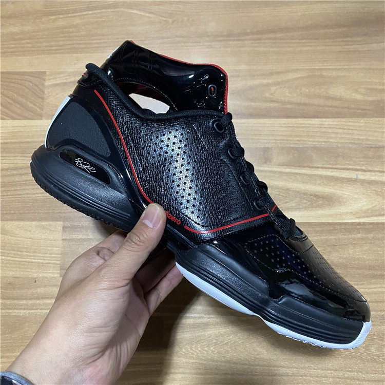 阿迪达斯 adidas adizero rose 1 罗斯1代 公牛主场篮球鞋 fw7591