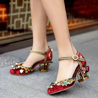 复古水钻红色绣花新娘高跟单鞋