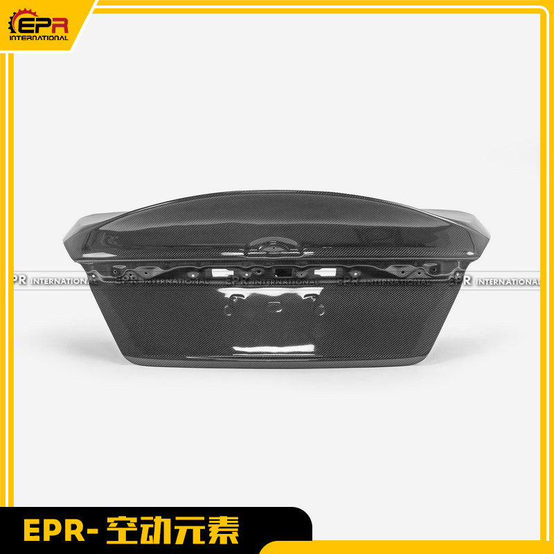 适用于斯巴鲁 WRX VBH 碳纤维EPA款一体式鸭尾式尾盖改装后备箱盖