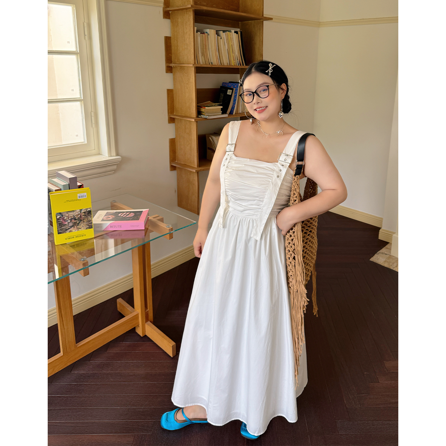 阿周家大码微胖女装设计感吊带连衣裙女夏季新品胖MM显瘦百搭长裙