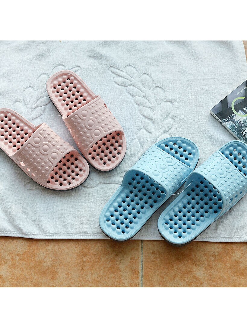 KOREA ORIGINAL IMPORTED HOME DAILY BATHROOM TOILET LOOPHOLES BATH BATH NON-SLIP SLIPPERS ARE SOFT AND ODORLESS